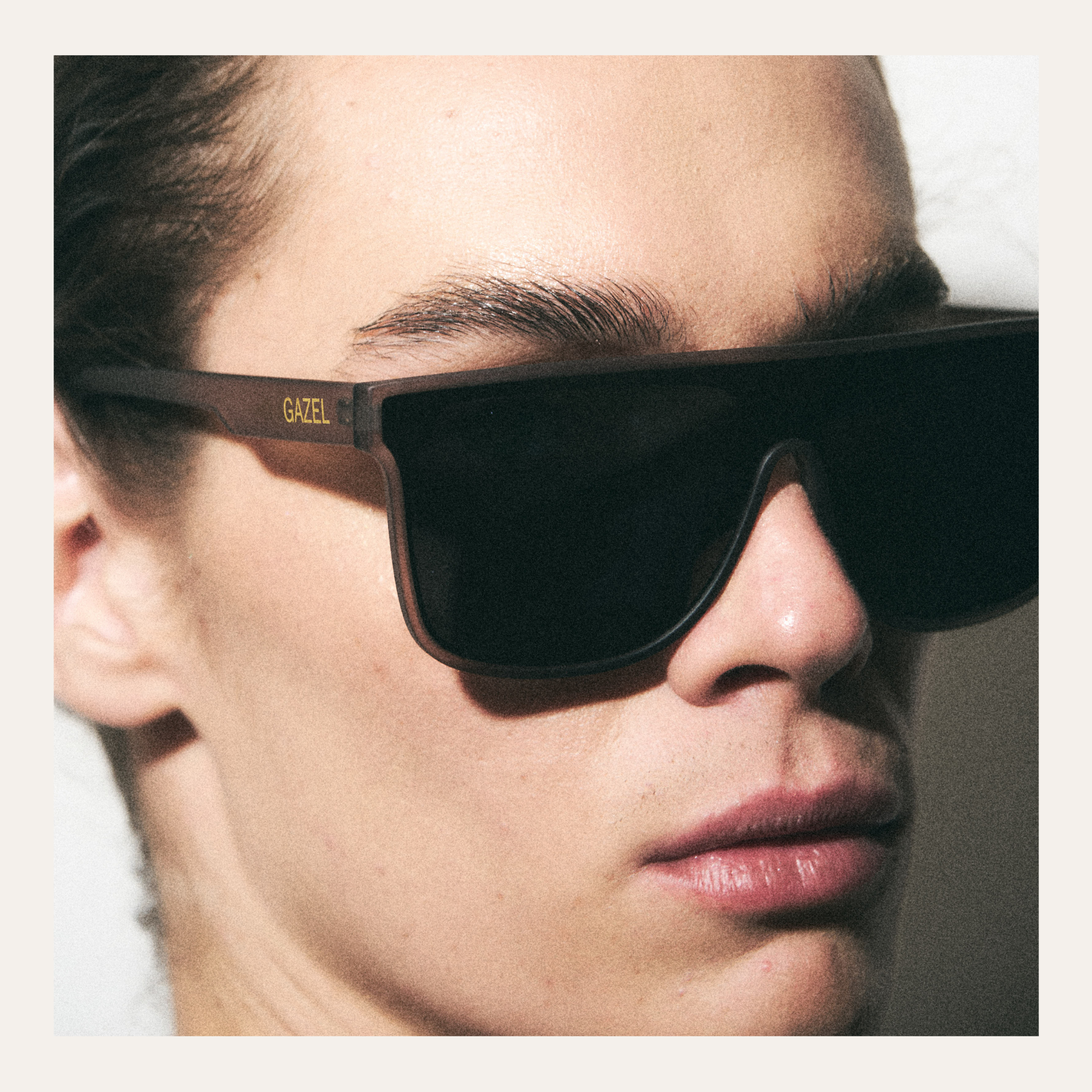 Lente California Black M/C